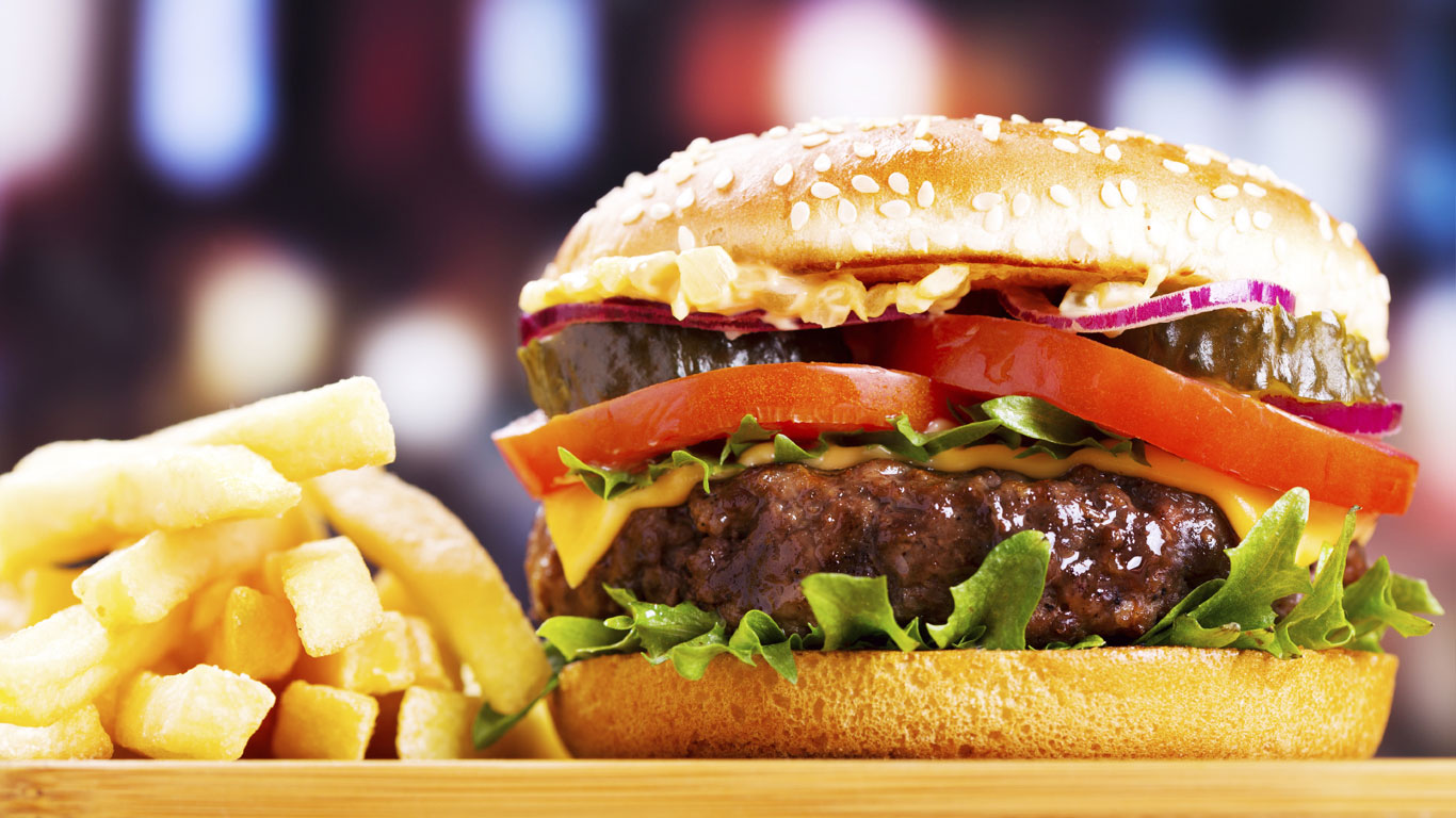 Hamburger, Pommes