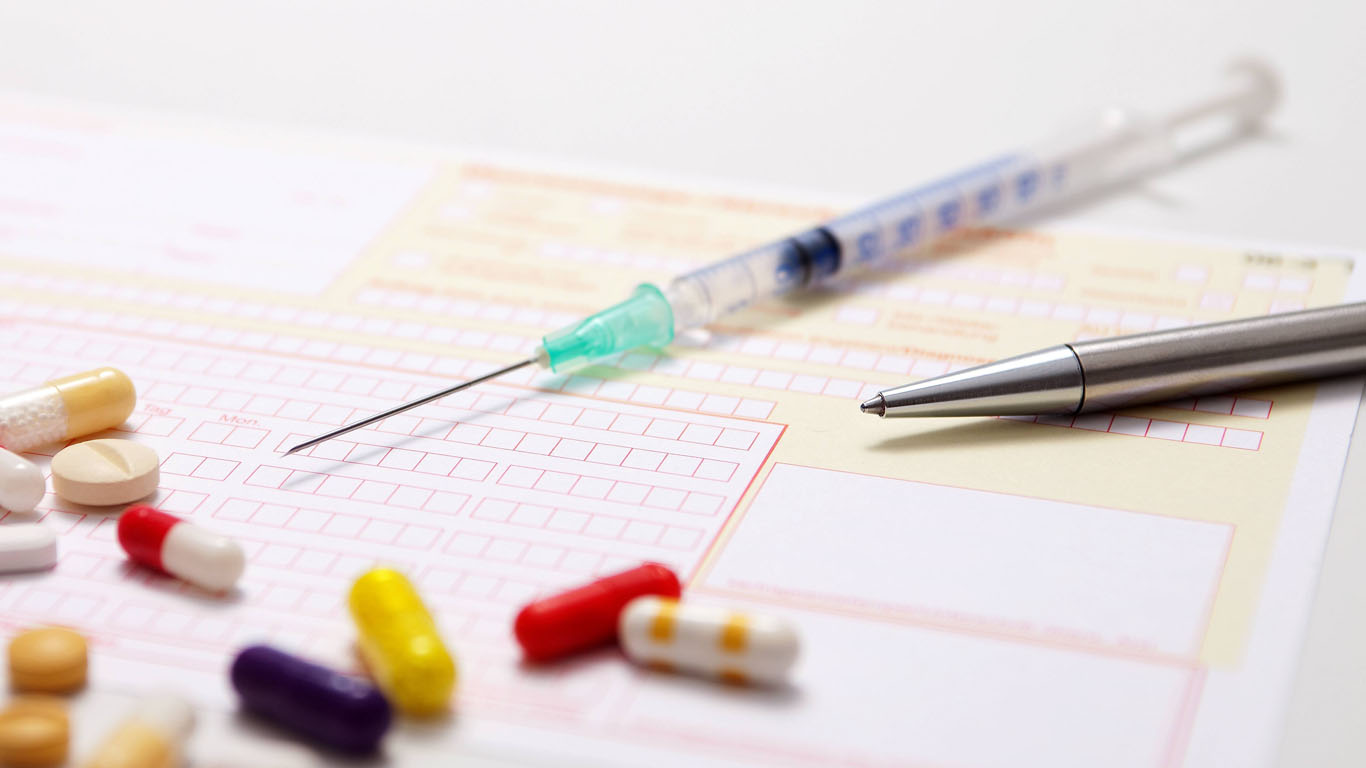 Diabetes und Karies sind wahrscheinlich die bekanntesten Krankheiten, die sich auf einen zu hohen Zuckerkonsum zurückführen lassen. Ihren Vorschlag, den Zuckerkonsum drastisch zu reduzieren, begründen die WHO-Experten damit, dass weniger Zucker die Gefahr von Fettleibigkeit und Karies verringere.